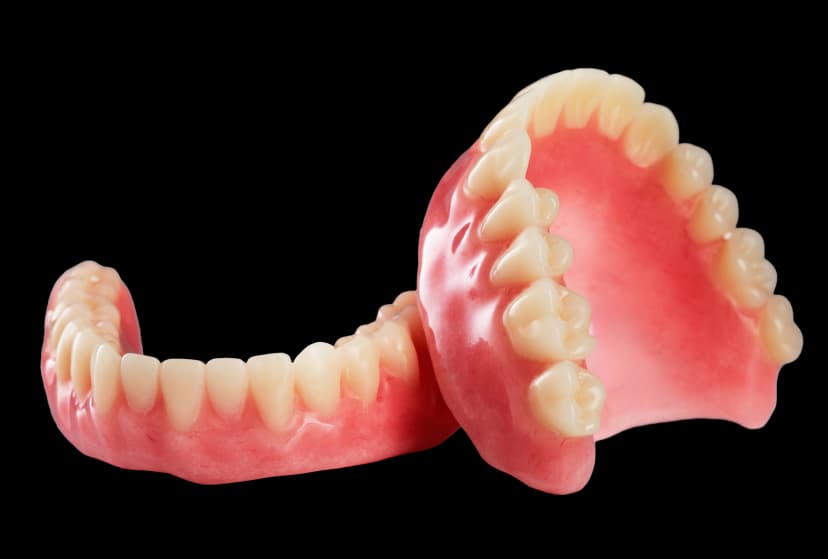 Пластиночный зубной протез
